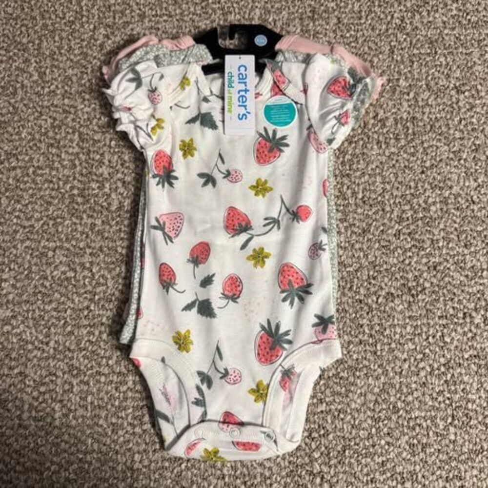 Carter's Child of Mine Baby Girl Onesie 3-Pack NWT 3-6M Strawberry
